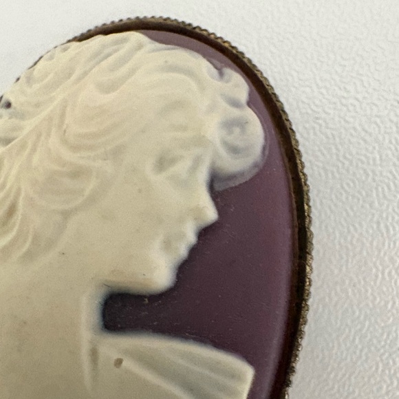 Vintage Cameo Victorian Female Brooch - Picture 6 of 12